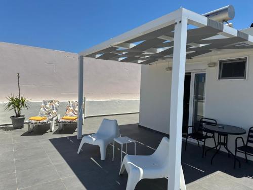 Castle & Sea View Apt