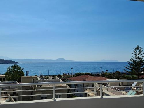 Castle & Sea View Apt