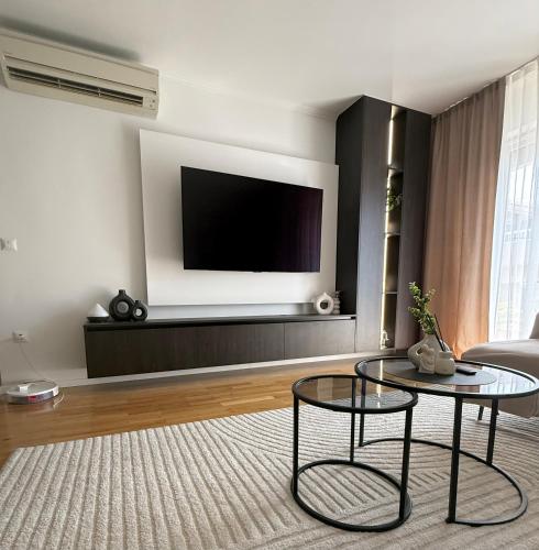 Kristina Apartments