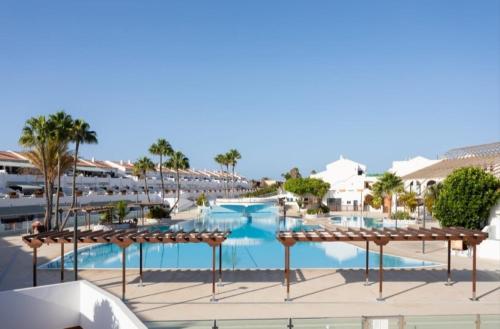 Costa Serena