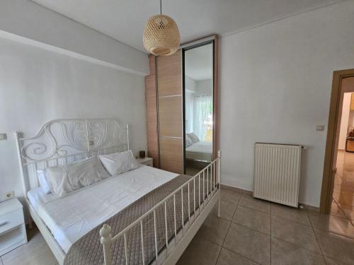 Scooby's Spot - Bright Apt with Sunny Balcony