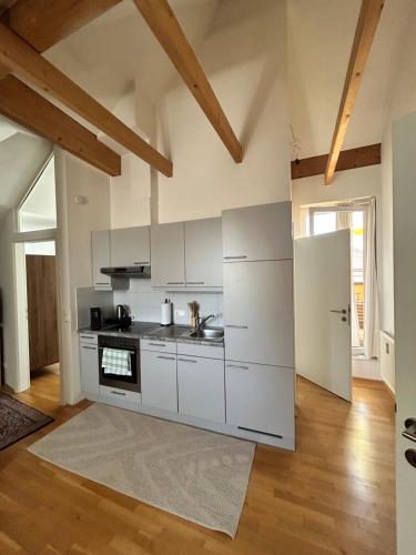 City Appartement mit Balkon