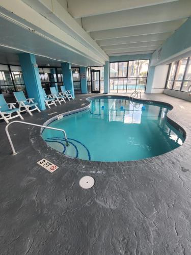 Beachfront Bliss 3BR Oceanfront Condo with Pool and Hot Tub photo 61