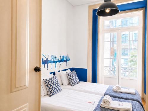 Explore Lisbon from an Artistic Alfama Home