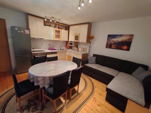 Two Bedroom Apartment with Terrace no 3