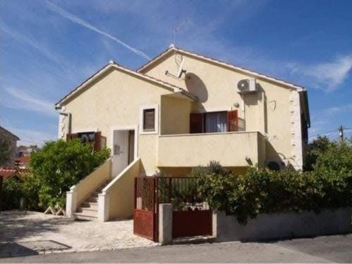 Two Bedroom Apartment with Terrace no 3