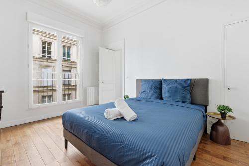 Paris Charm 2BR Apartment in the Grands Boulevards