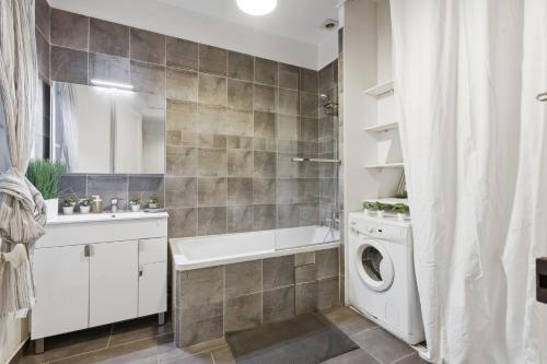 Paris Charm 2BR Apartment in the Grands Boulevards