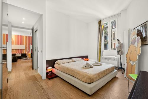 Il Monoscopio / The Monoscope - 73mq Apartment @ Porta Venezia / Milan City Center