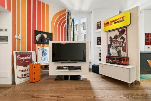 Il Monoscopio / The Monoscope - 73mq Apartment @ Porta Venezia / Milan City Center