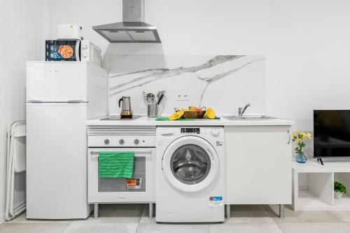 Apartment A Private Complex Metro 4Pax