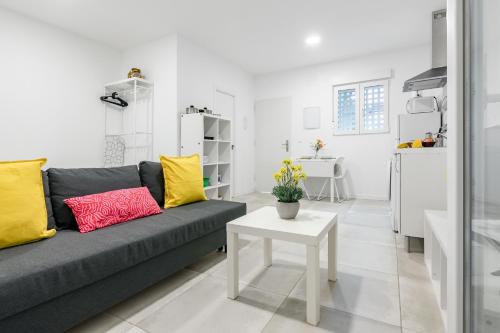 Apartment A Private Complex Metro 4Pax