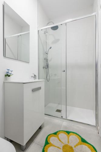 Apartment F Private Complex Metro 4 Guests