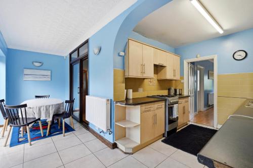 4 Bedroom Central Birmingham photo 20