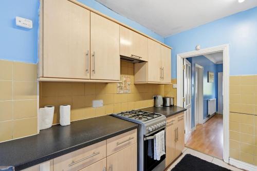 4 Bedroom Central Birmingham photo 27