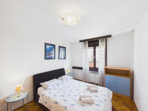 Urbana Rijeka 2BR Apartment Near City Center, Fast Wi-Fi