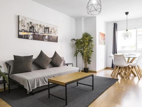 A - Peaceful Luxury Apartment El Palo Beach by TuriVida L