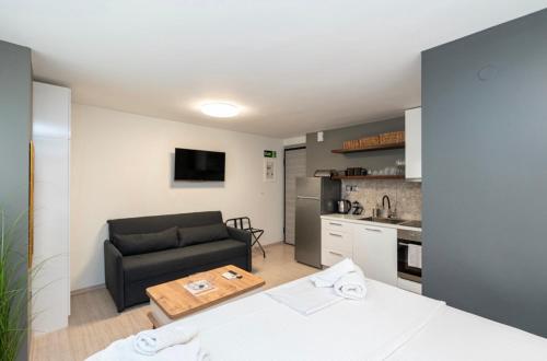 Venizelou Comfort & Living I