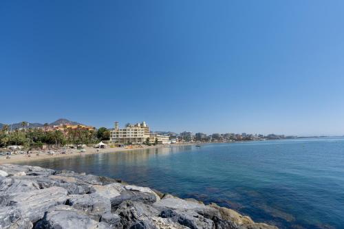 Oasis Torrequebrada photo 13
