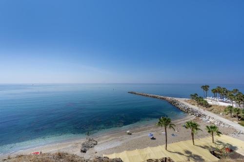 Oasis Torrequebrada photo 12