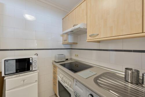 Oasis Torrequebrada photo 21