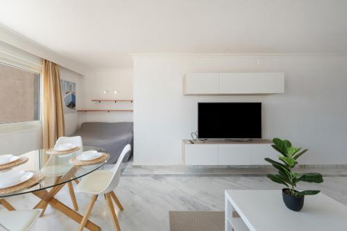 Oasis Torrequebrada photo 18