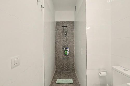 1-bedroom New beach apartment