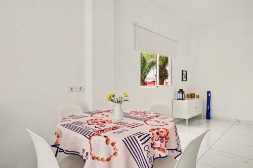 1-bedroom New beach apartment