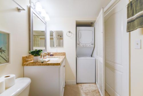 Amazing 3BR Condo at Brickell with City Views photo 4