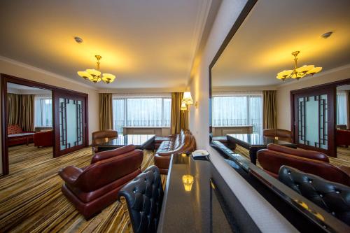 Χώρος καθιστικού στο Hotel Gołębiewski Wisła
