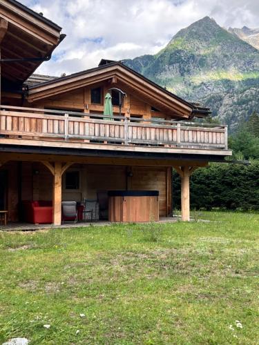 Chalet Isabelle Mountain lodge 5 stars 6 bedroom en suite sauna spa inox photo 10