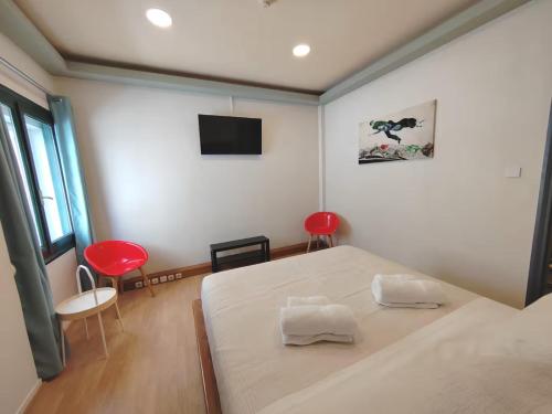 DML Apartments