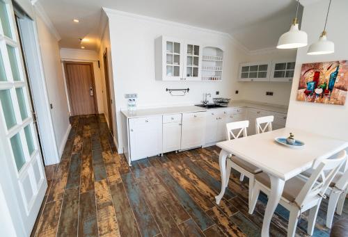 Superior Suite with Sea View