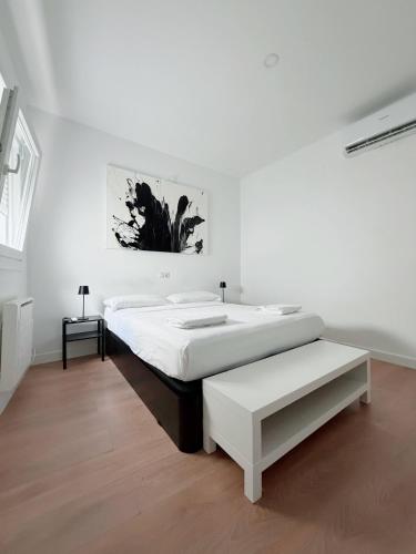 T - Habitación espaciosa en Lavapiés Vive Madrid