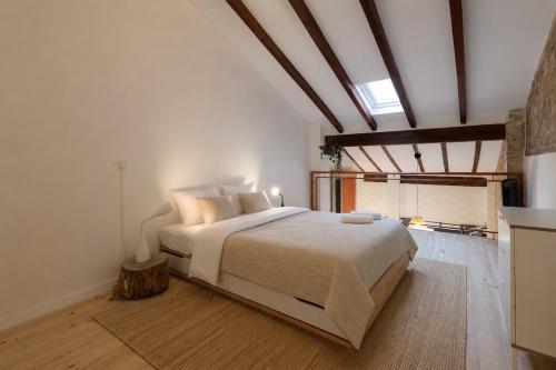 Marina Zen Suite N1 with terrace by Virkin Suites