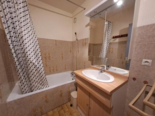 Studio confortable au centre des Deux Alpes proche des pistes