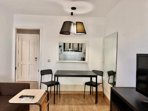 PONTI - Ground-Floor Apartment with Private Garden Terrace - 125 m from the Beach, AC