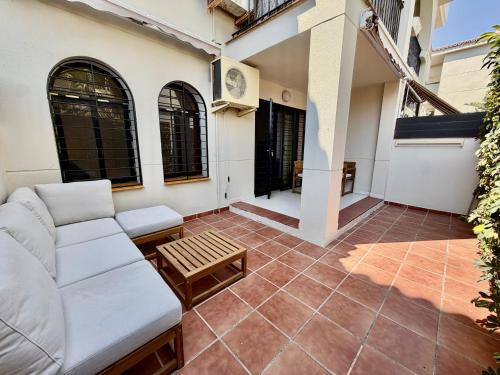 PONTI - Ground-Floor Apartment with Private Garden Terrace - 125 m from the Beach, AC