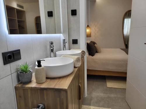 Boutique House with Heated Pool, Old Town Estepona
