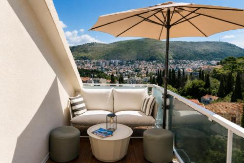 Apartment DuEnjoy - Private Sauna, Balcony and Scenic Views