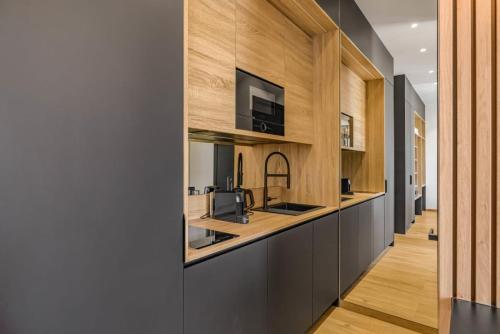 Azurenting - Louvre - T2 Onyx Prestige