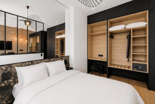 Azurenting - Louvre - T2 Onyx Prestige
