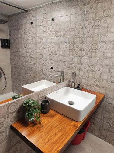 Prestige Centro Silver Suite