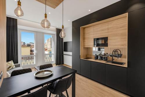 Azurenting - Louvre - T3 Pearl Prestige