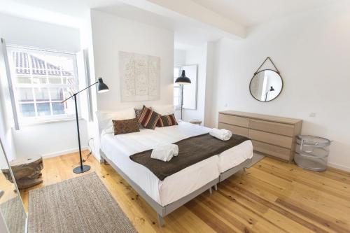 Gallery image of LovelyStay - Cais Apartment River View in Lisbon