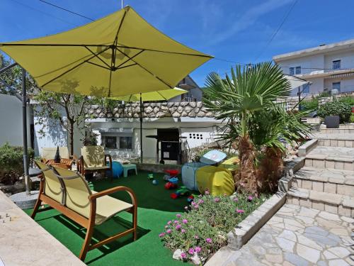 Apartments with hot tub Dramalj, Crikvenica - 25226