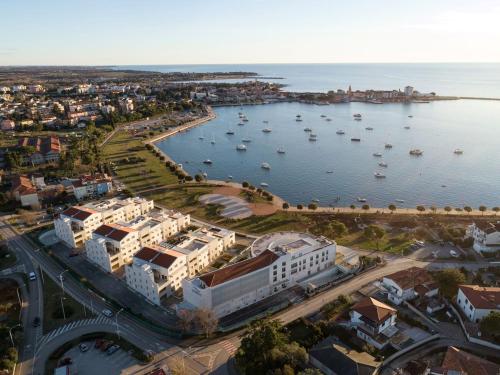 Apartments with swimming pool Rozac, Umag - 27250