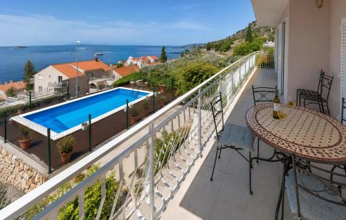 Stunning Home In Plat
