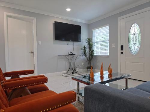 Gallery image of Tranquil House in Lake Mary in Lake Mary