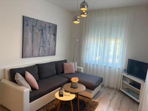 Crystal Apartment